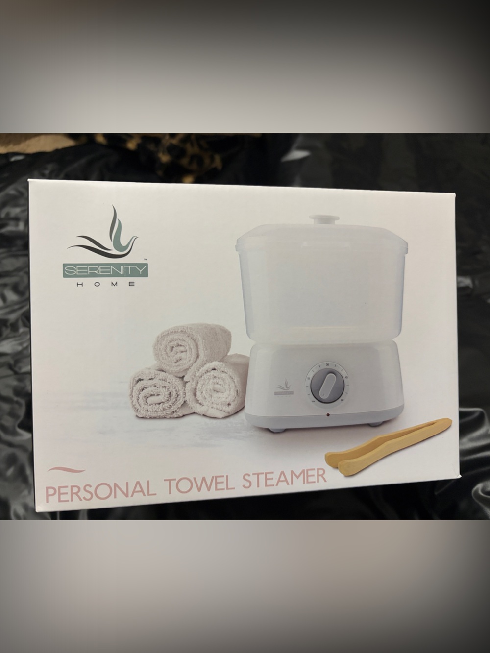 Serenity Home White Towel Steamer with Beige Wooden Tongs